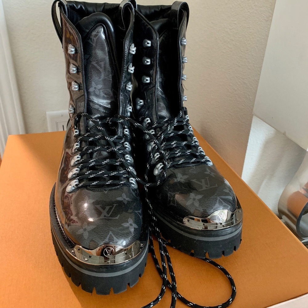 Louis Vuitton Outland Men's Ankle Boots